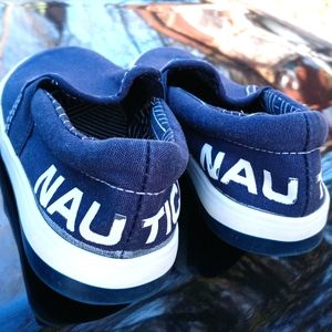 Boys sz 12 Nautica slip on shoes